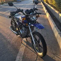 موتور شکاری پیشتاز ۲۰۰