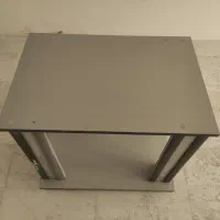 میز سالم دارای چهار چرخ سالم|میز تحریر و کامپیوتر|قم, بلوار امین و ساحلی|دیوار