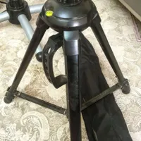 سه پایه حرفه ای عکاسی