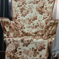 صندلی مادر بزرگ بدون خط و خش