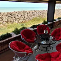 اجاره ویلا ساحلی با ویو ابدی دریا