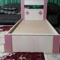 تخت یک نفره|تخت و سرویس خواب|شیراز, پارک آزادی|دیوار