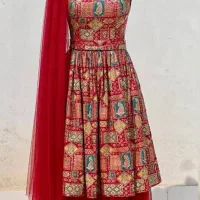 دوخت انواع لباس مجلسی