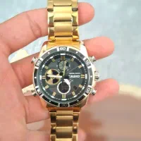 مایل به معاوضه ساعت با همه چی