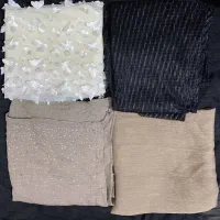 تعدادی شال و روسری