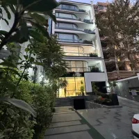 340-متر-برج-باغ-مدرن-زعفرانیه