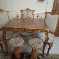 میز نهار خوری بسیار شیک و تمیز بدون کوچکترین ایراد
