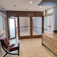 ۱۰۰متر،سند اداری سه خوابه و نیمه مبله تاپ لوکیشن