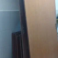 در کمد دیواری سالم ۵ در بالا ۵ تاپایین