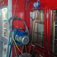 تعمیر  فریزر و یخچالهای فروشگاهی