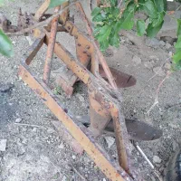 گاو آهن سه خیش فرگوسن سالم|ماشین‌آلات صنعتی|بیلوار, |دیوار