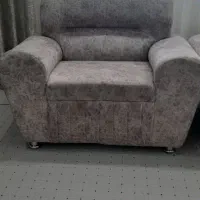 مبل محکم و راحت تازه درست شده