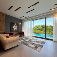 ویلا استخر دار فول فرنیش آلمانی با سند تک برگ