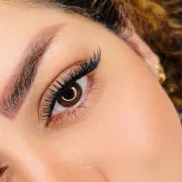 آموزش و خدمات کاشت مژه موقت در نازی اباد