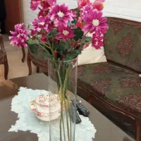 گل مصنوعی با گلدان