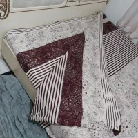 تعدادی لوازممنزل،روتختی ،گلیم فرش ۶ متری سیاهکل