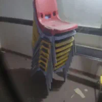 صندلی پلاستیکی پایه فلزی