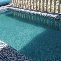 اجرای استخر آب‌بندی و سرامیک کاری