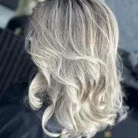 اموزش رنگ و لایت مو و استخدام