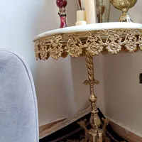 میز برنز نو نو تازه خریدم|صنایع دستی و سایر لوازم تزئینی|الیگودرز, |دیوار