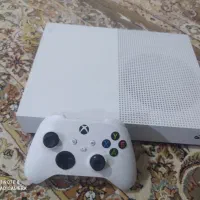 یک عدد دسگاه ایکس باکس وان اس دیجیتال درحد نو|کنسول، بازی ویدئویی و آنلاین|خنج, |دیوار