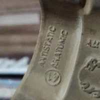 پوتین|کیف، کفش، کمربند|جهرم, |دیوار