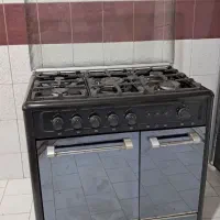 باسلام  گاز 5شعله طرح فر شرکت پارس یک سال کار کرده|اجاق گاز و لوازم برقی پخت‌وپز|کنار تخته و کمار, |دیوار