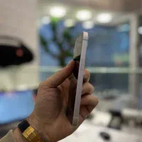 ۱۳ نرمال سفید ( در حد آکبند )|موبایل|اصفهان, باغ زرشک|دیوار