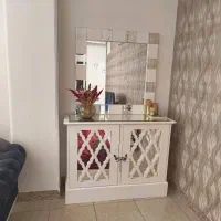 اینه و‌کنسول