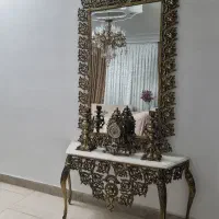 آینه و شمعدان برنجی