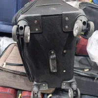 چمدان دانشجویی|کیف، کفش، کمربند|قم, زاویه|دیوار