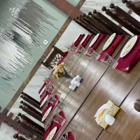 استخدام گارسون (رستوران شه سرا)