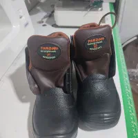 یک جفت نیم بوت کفش کار سایز ۴۰