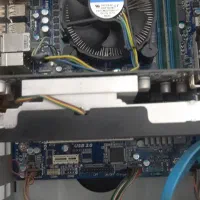 تعدادی کامپیوتر به همراه مانیتور به فروش میرسدیکجا|رایانه رومیزی|خمینی‌شهر, |دیوار