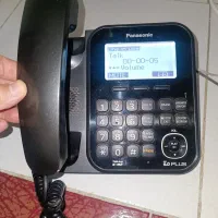 تلفن رو میزی