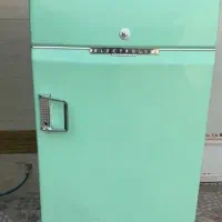 یخچال نفتی قدیمی درحد نو نو آکبند