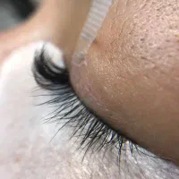 اموزش لیفت و اکستنشن مژه