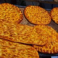 نانوایی بربری شیرمال کشمشی