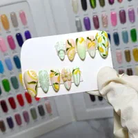 مرکز تخصصی ساخت ناخن مصنوعی