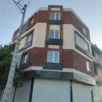 آپارتمان دوبلکس و ۷۰ متر مغازه و زیرزمین ۲۲۰ متر