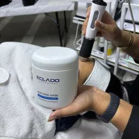 فیشال تخصصی در کلینیک پوست ومو زیرنظرپزشک|خدمات آرایشگری و زیبایی|زاهدان, |دیوار