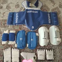 لباس و تجهیزات تکواندو