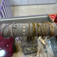 انواع دستبند و بنگل