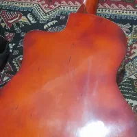 گیتار|گیتار، بیس، امپلیفایر|رشت, منظریه|دیوار