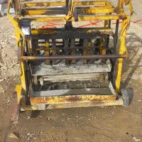 دستگاه بلوک زنی ۴قالب