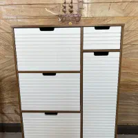 جاکفشی-سرای آرا