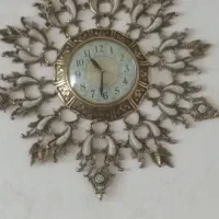 ساعت دیواری