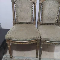 صندلی پنج عدد به همراه میز تلوزیون