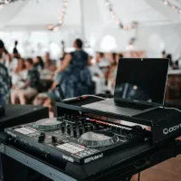 دی جی، اجاره دستگاه دی جی،ساب ستلایت،باند، رقص نور