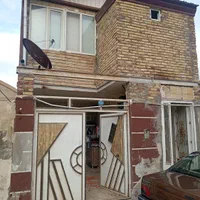 فروش حیاط2طبقه180م خ موسوی(املاک سعید تقوی)